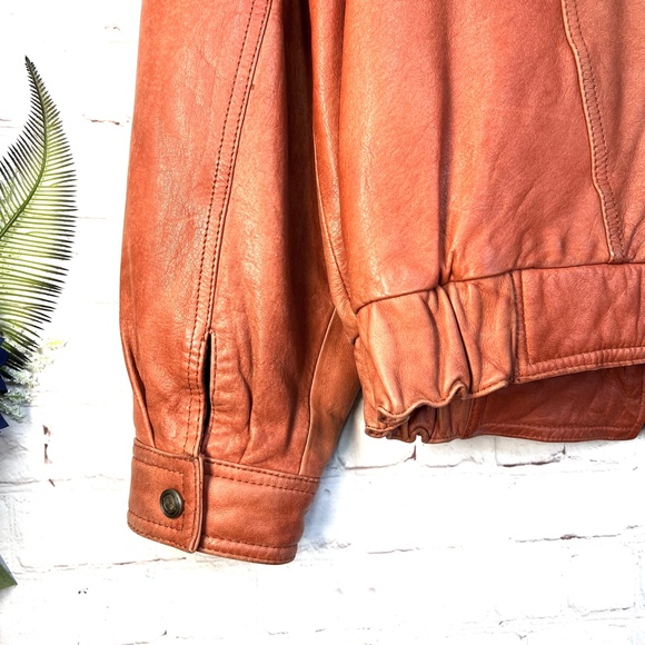 VINTAGE |•MEMBERS ONLY•| Totally 70s Brown! • 100% Leather Bomber Jacket - Picture 8 of 15